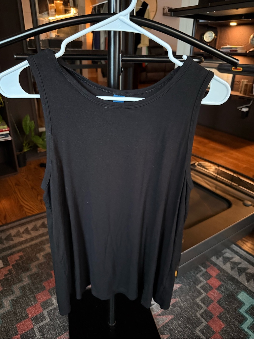 Old Navy Black Women's Tank Top - Scoop Neck Sleeveless